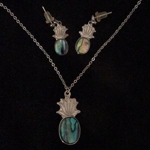 🍍Pineapple necklace & earrings set